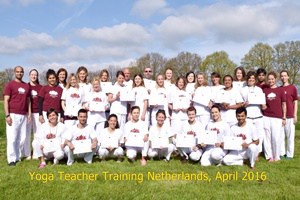 29_201604-yoga-teacher-course-Holland