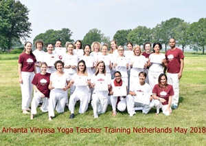3_ 201805_Vinyasa-TTC_300x212
