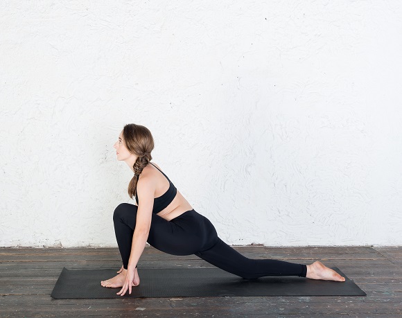Sun-Salutation Step 4