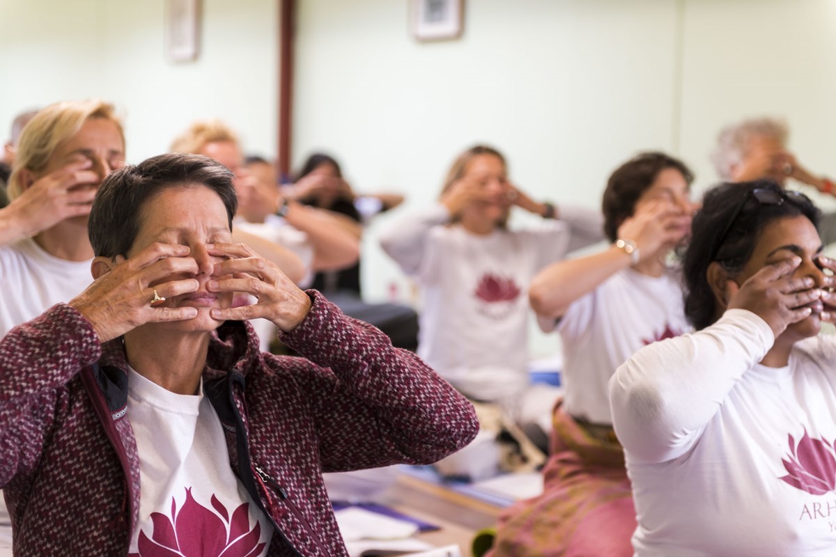 Yoga Teacher Hands on Immersion Yoga Teacher Hands on Immersion