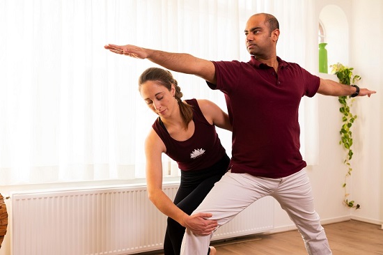 Vinyasa Yoga Teacher Training online Vinyasa Yoga Teacher Training online