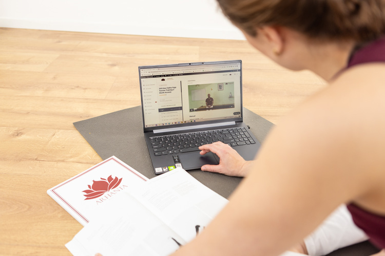 Students studies Yoga Teacher Training Online Students studies Yoga Teacher Training Online