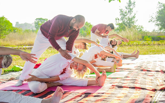 Yoga instructors learn how to teach Yin Yoga Yoga instructors learn how to teach Yin Yoga
