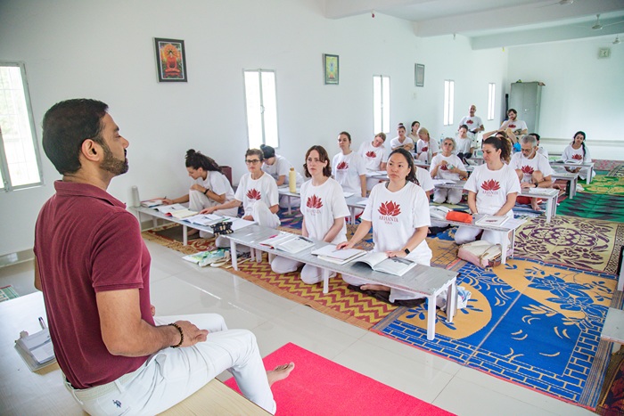 Dr. Ram Jain teaching pratyahara in yoga class Dr. Ram Jain teaching pratyahara in yoga class